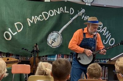 Old MacDonald Had a Banjo